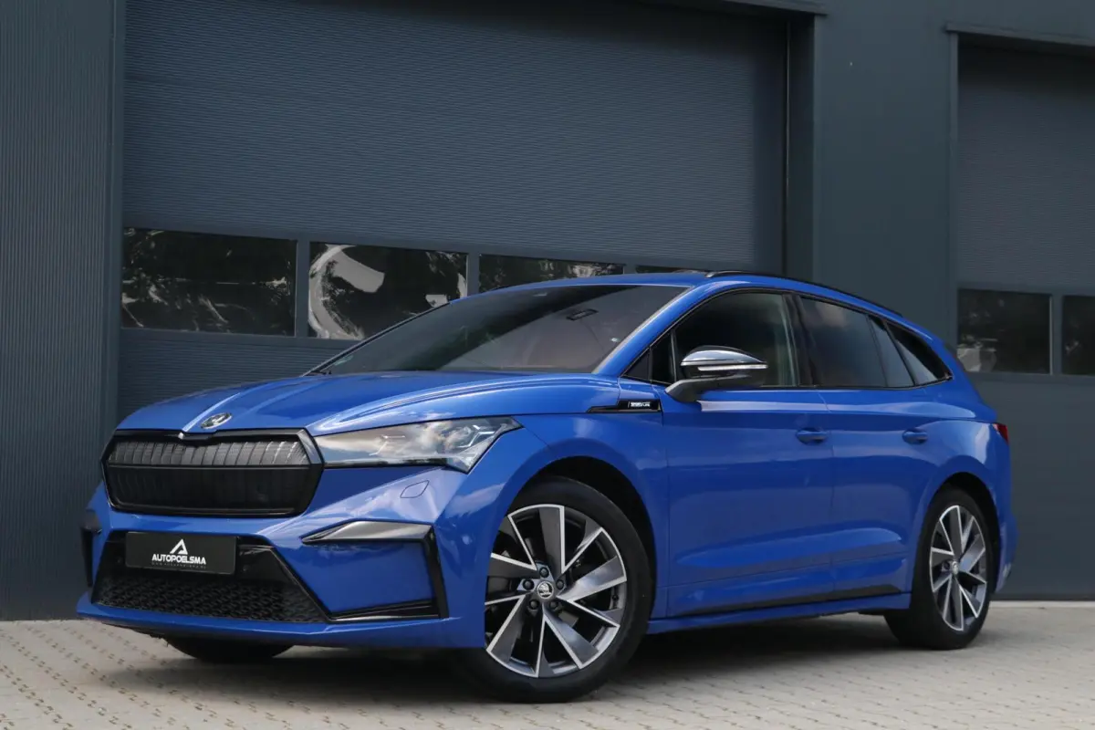 60 180PK |SPORTLINE| AdaptiveCruise AppleCarplay Sportzetels Stoel/stuur verwarming Camera 111000KM BJ2021