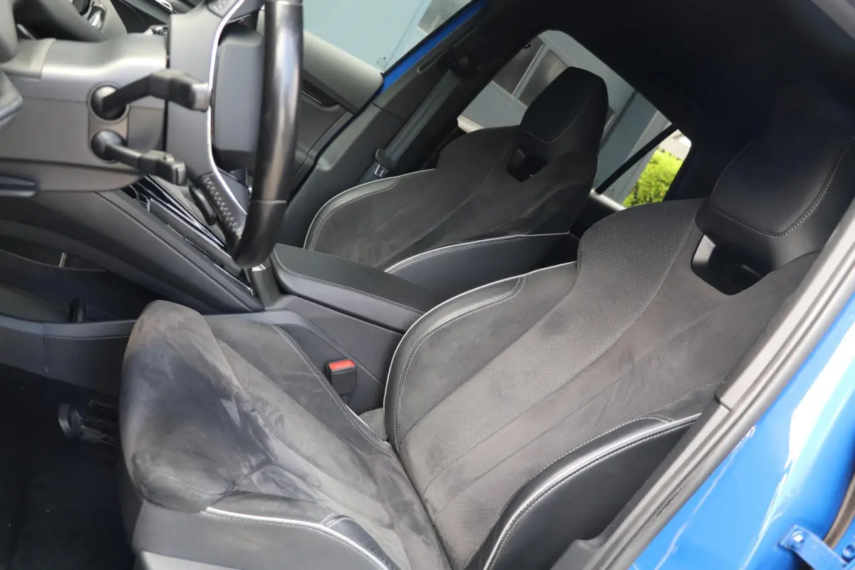 60 180PK |SPORTLINE| AdaptiveCruise AppleCarplay Sportzetels Stoel/stuur verwarming Camera 111000KM BJ2021
