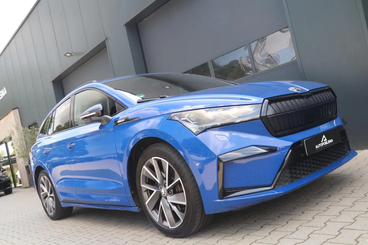 60 180PK |SPORTLINE| AdaptiveCruise AppleCarplay Sportzetels Stoel/stuur verwarming Camera 111000KM BJ2021