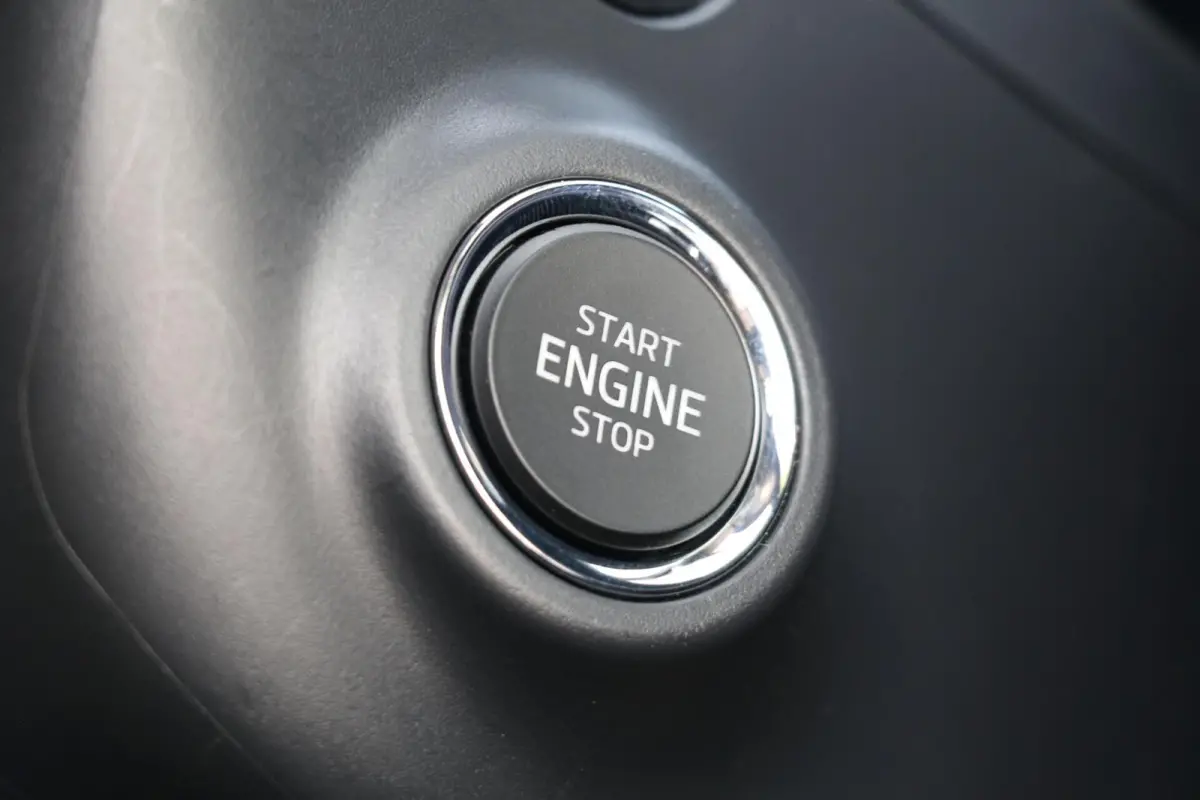 60 180PK |SPORTLINE| AdaptiveCruise AppleCarplay Sportzetels Stoel/stuur verwarming Camera 111000KM BJ2021