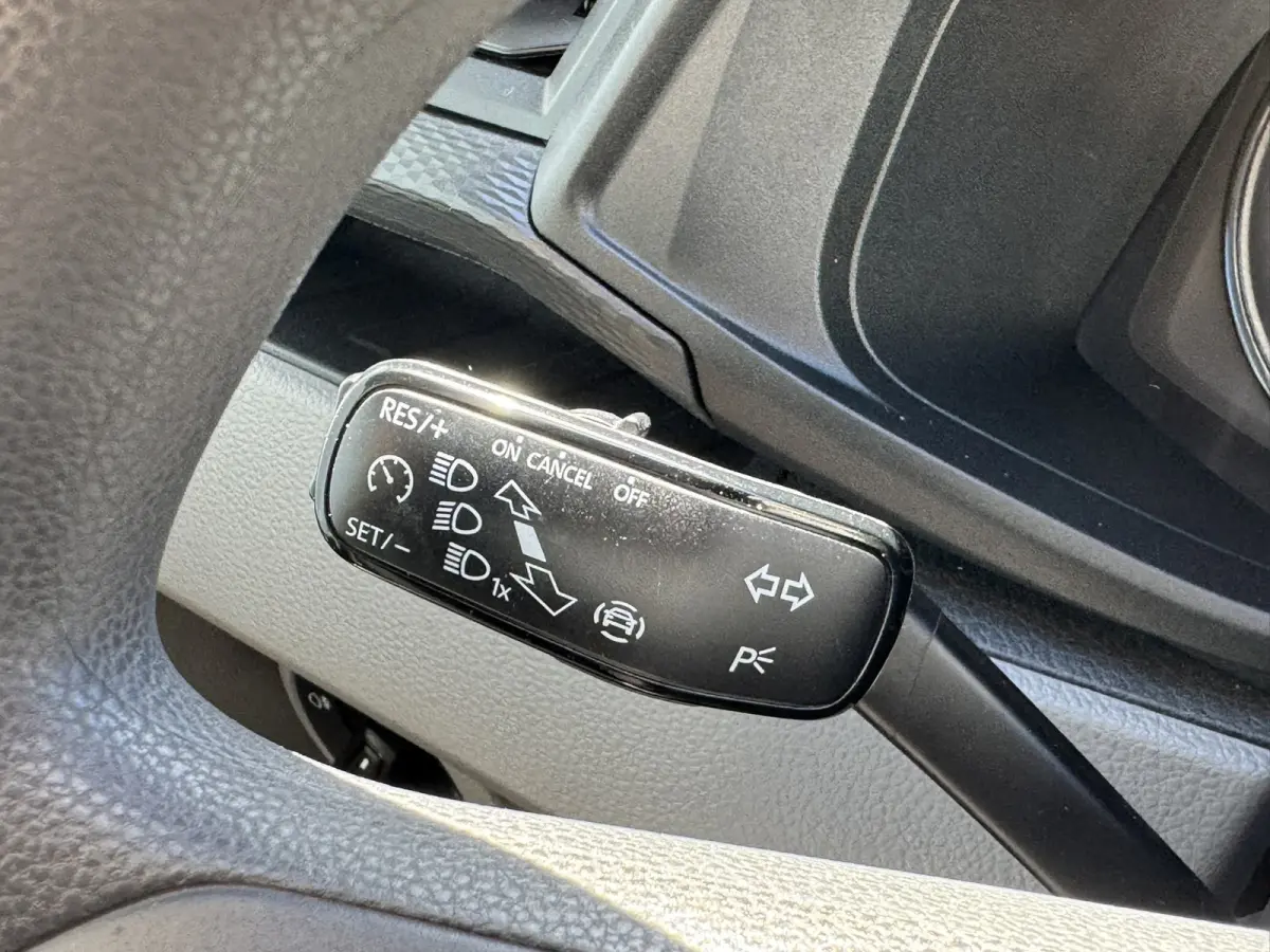 2.0 TDI L2H1 30 DC Highline DSG Trekhaak 2500kg Cruise Carplay Navigatie DAB Radio
