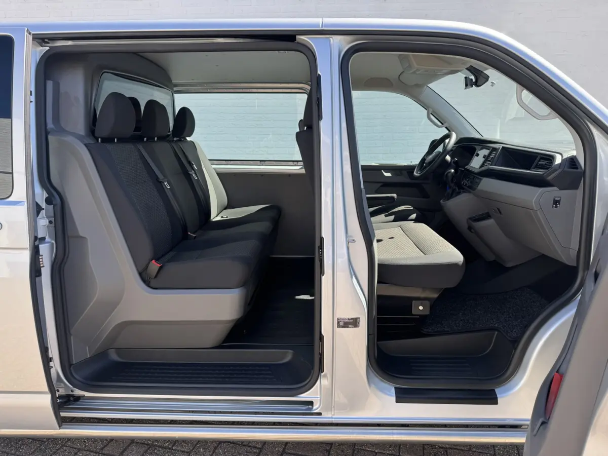 2.0 TDI L2H1 30 DC Highline DSG Trekhaak 2500kg Cruise Carplay Navigatie DAB Radio