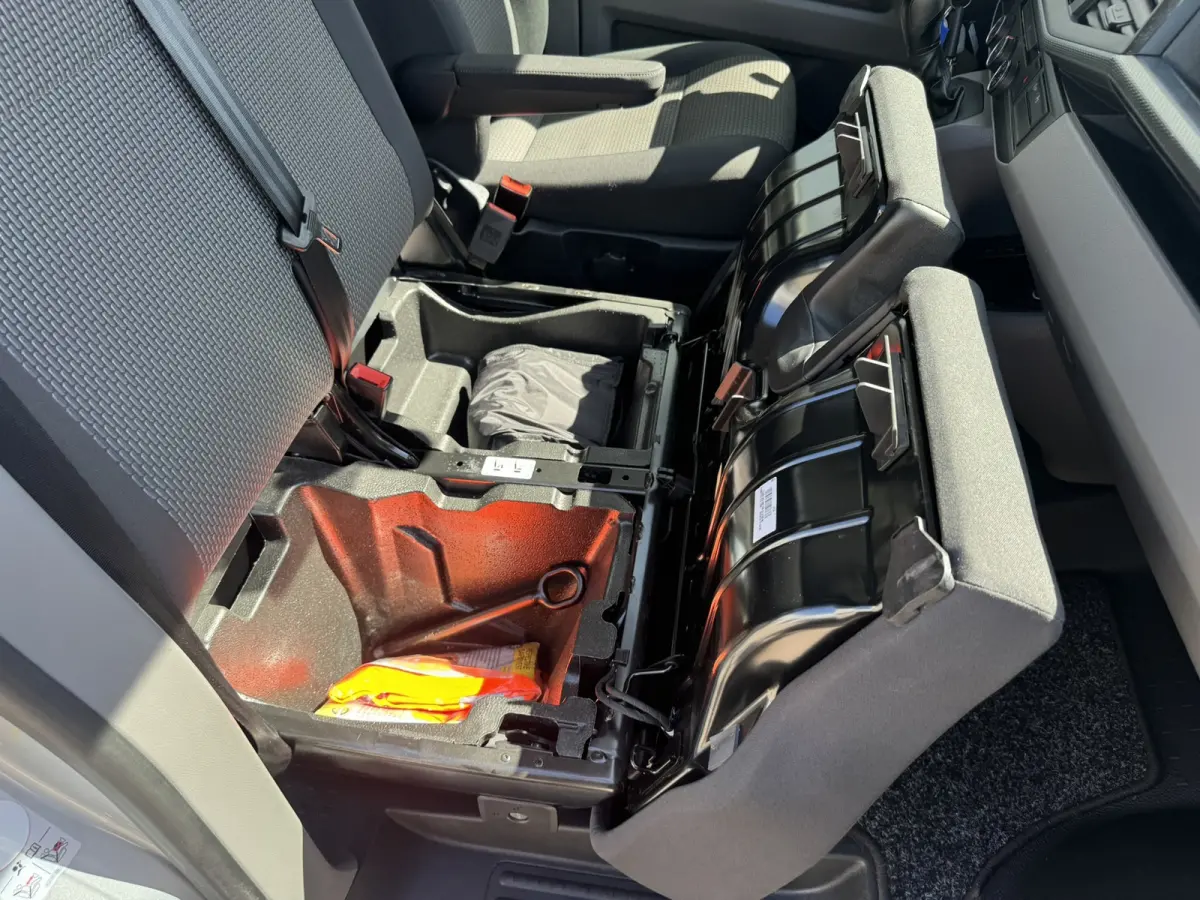 2.0 TDI L2H1 30 DC Highline DSG Trekhaak 2500kg Cruise Carplay Navigatie DAB Radio