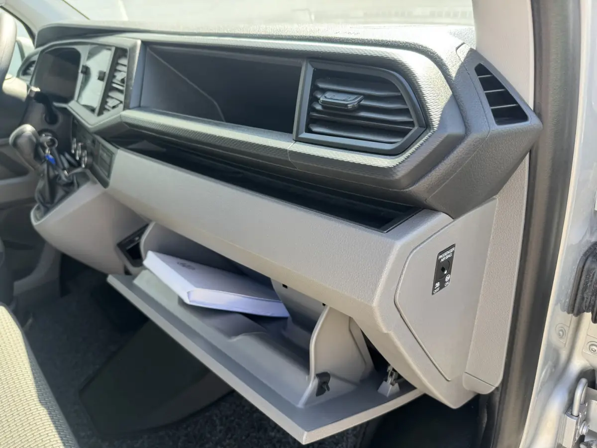 2.0 TDI L2H1 30 DC Highline DSG Trekhaak 2500kg Cruise Carplay Navigatie DAB Radio