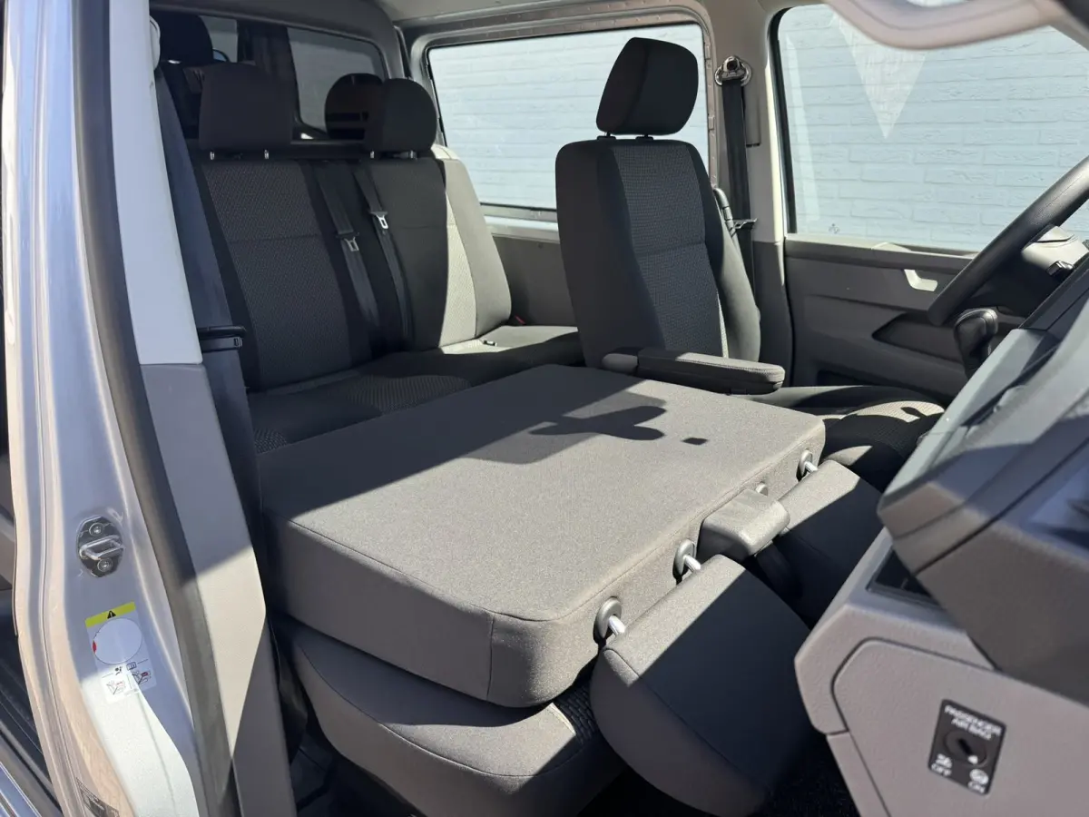 2.0 TDI L2H1 30 DC Highline DSG Trekhaak 2500kg Cruise Carplay Navigatie DAB Radio