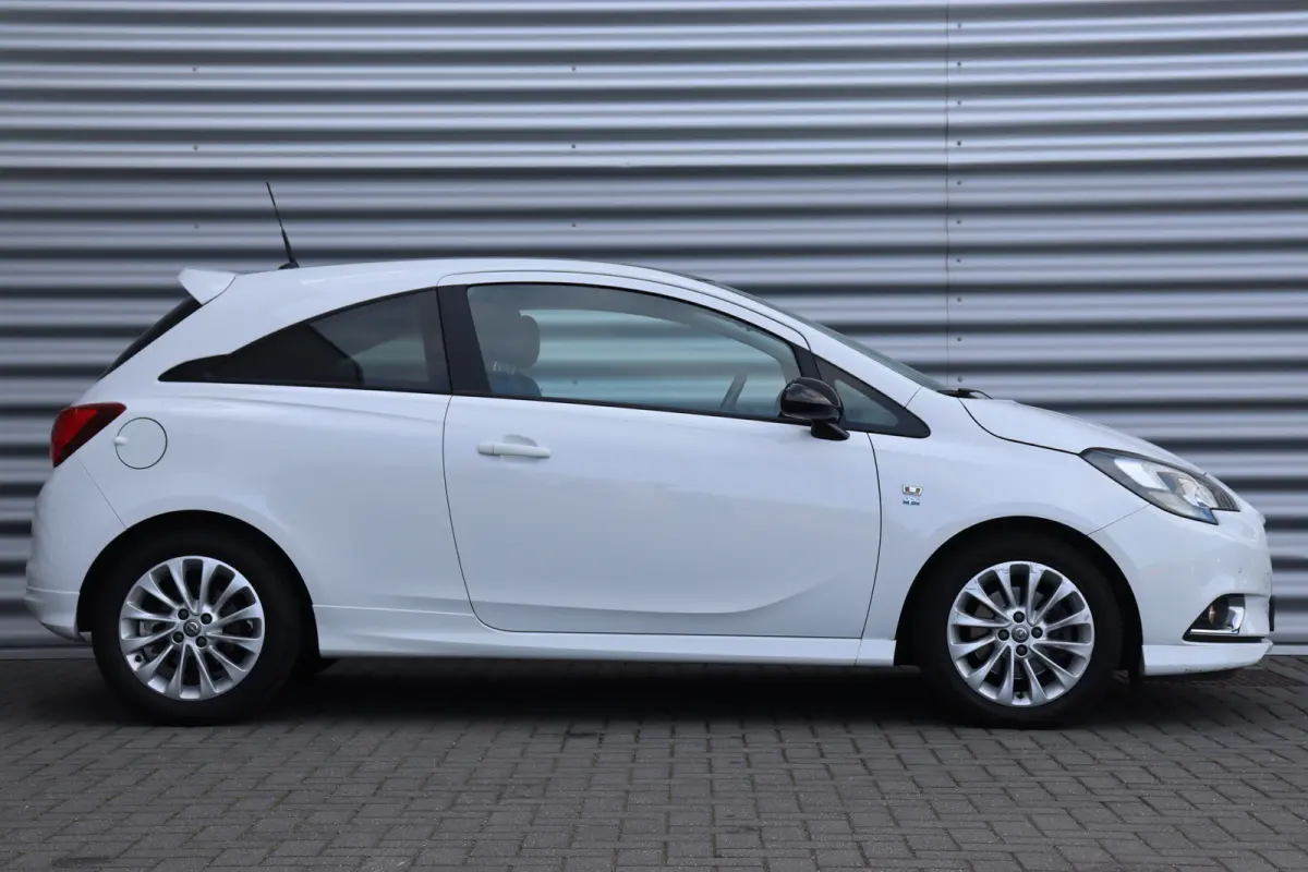 1.0 TURBO 90PK COLOR EDITION OPC-LINE / AIRCO / LED / PDC / 16" LMV / BLUETOOTH / CRUISECONTROL !!