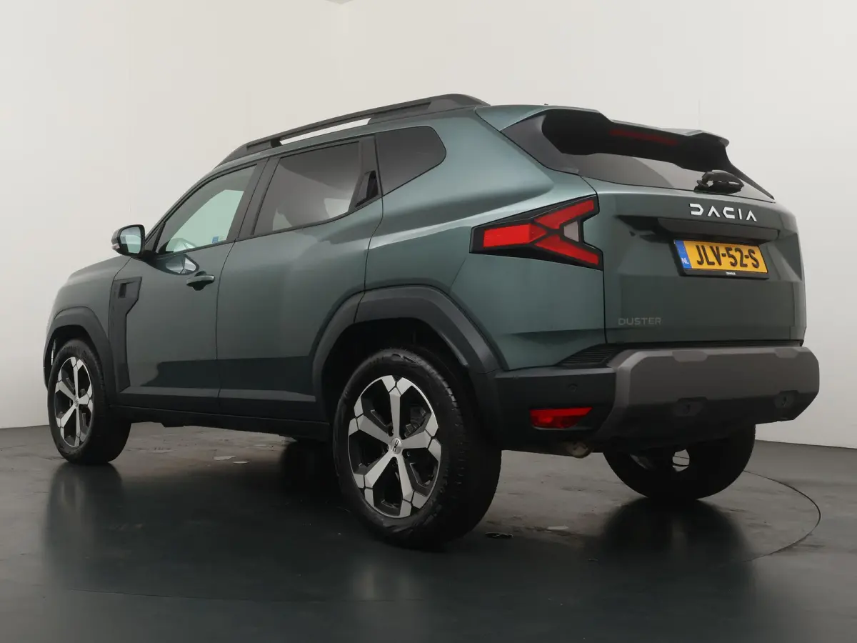 Journey mild hybrid 130 | Navigatie | Parkeercamera | 18" velgen |