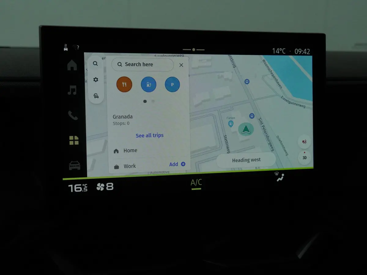 Journey mild hybrid 130 | Navigatie | Parkeercamera | 18" velgen |