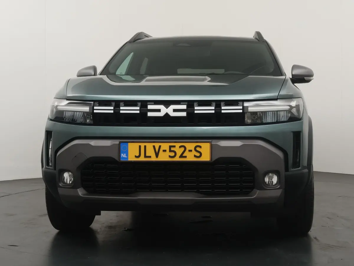 Journey mild hybrid 130 | Navigatie | Parkeercamera | 18" velgen |
