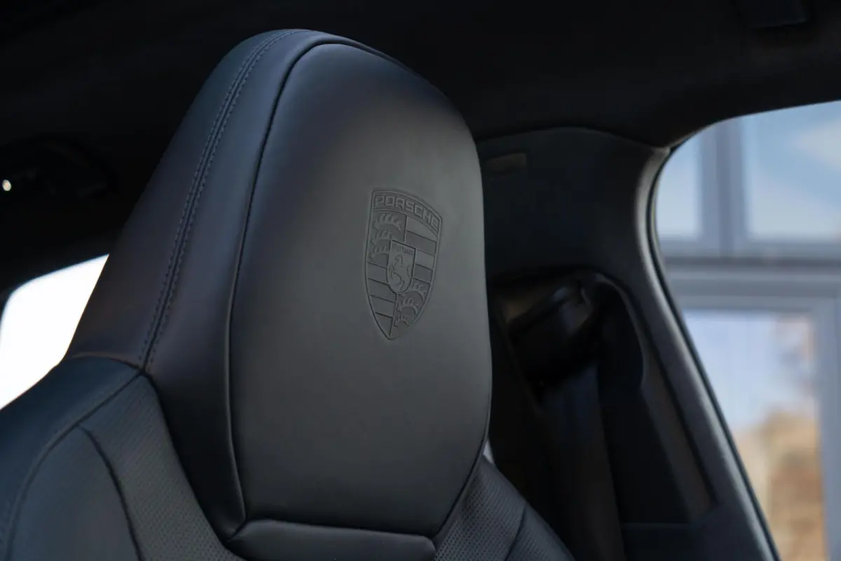 3.0 E-Hybrid|Org NL NAP|SportDesign|Panoramadak|PDCC|PTV|BOSE|Sportuitlaat |Achteras besturing|Full Options|Dealer Onderhouden