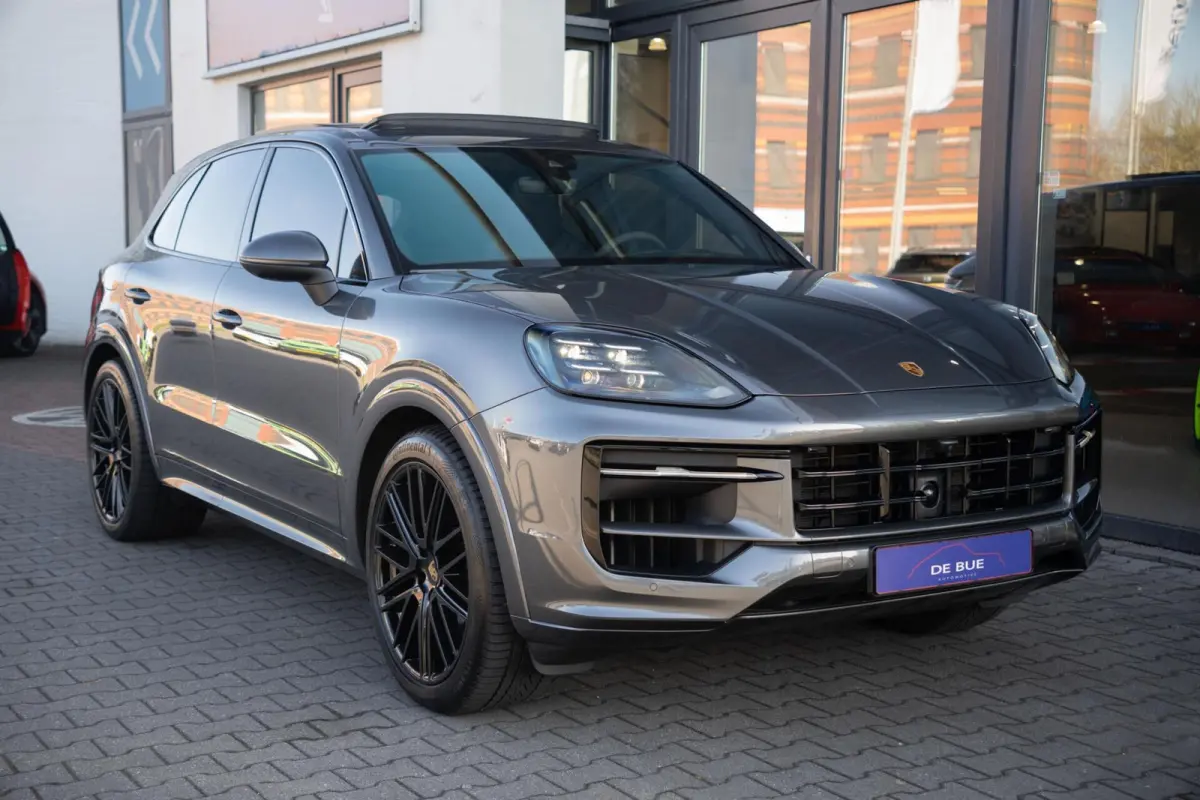 3.0 E-Hybrid|Org NL NAP|SportDesign|Panoramadak|PDCC|PTV|BOSE|Sportuitlaat |Achteras besturing|Full Options|Dealer Onderhouden