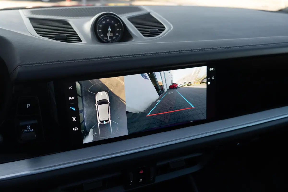 3.0 E-Hybrid|Org NL NAP|SportDesign|Panoramadak|PDCC|PTV|BOSE|Sportuitlaat |Achteras besturing|Full Options|Dealer Onderhouden
