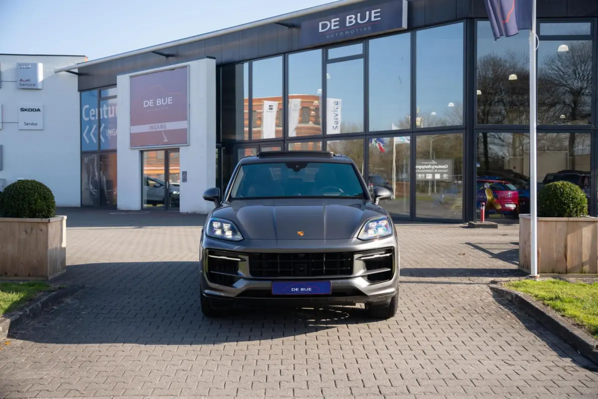 3.0 E-Hybrid|Org NL NAP|SportDesign|Panoramadak|PDCC|PTV|BOSE|Sportuitlaat |Achteras besturing|Full Options|Dealer Onderhouden