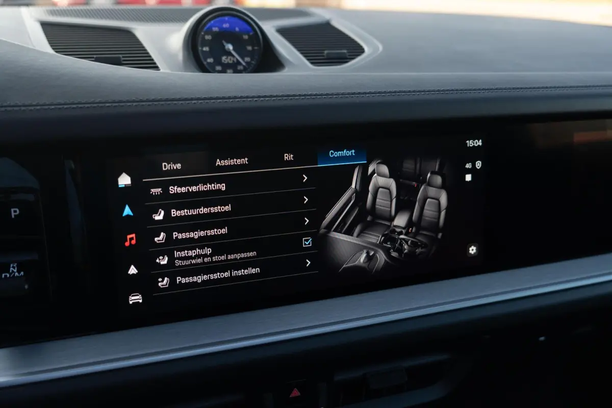 3.0 E-Hybrid|Org NL NAP|SportDesign|Panoramadak|PDCC|PTV|BOSE|Sportuitlaat |Achteras besturing|Full Options|Dealer Onderhouden