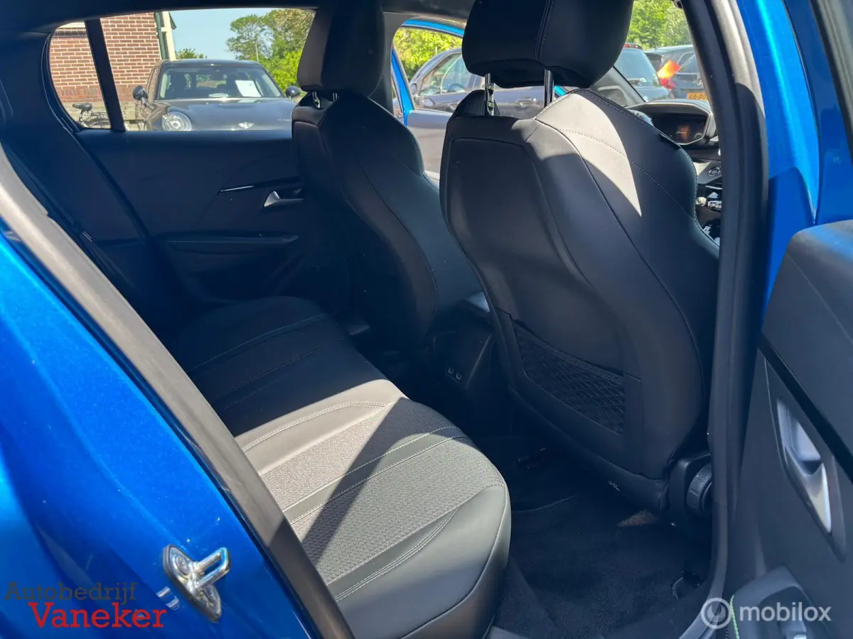 1.2 PureTech GT Pack|Vertigo Blue|Carplay|Camera