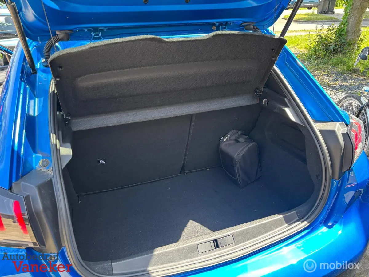 1.2 PureTech GT Pack|Vertigo Blue|Carplay|Camera