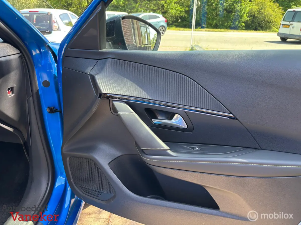 1.2 PureTech GT Pack|Vertigo Blue|Carplay|Camera