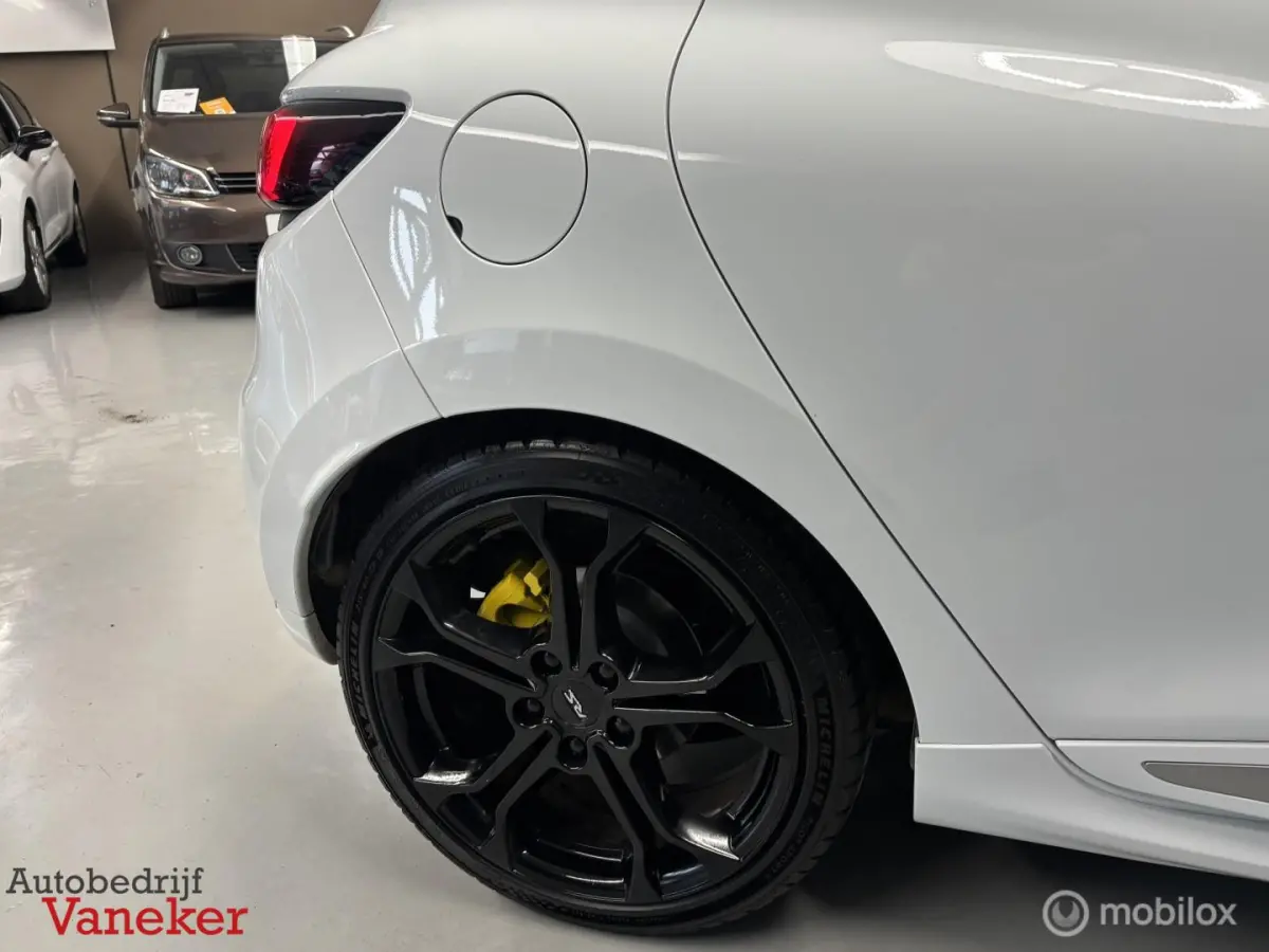 1.6 Turbo R.S.|200PK|Carplay|PDC|Stoelverwarming