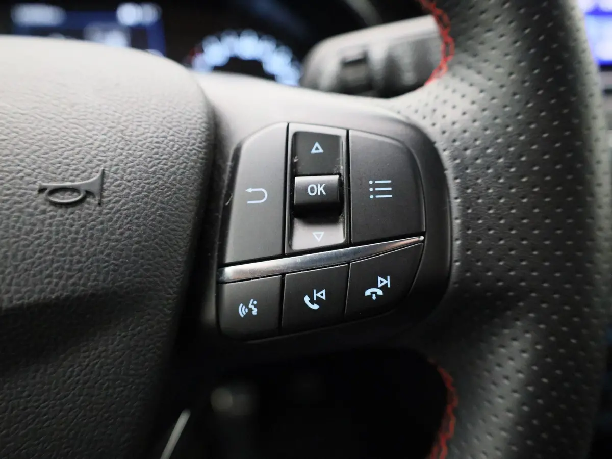 1.0 EcoBoost ST Line Business | Apple Carplay/Android Auto | Winterpakket | Cruise Control | Lichtmetalen Velgen |