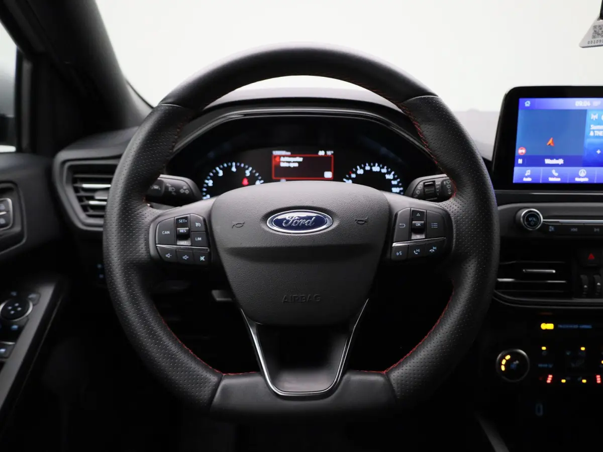 1.0 EcoBoost ST Line Business | Apple Carplay/Android Auto | Winterpakket | Cruise Control | Lichtmetalen Velgen |
