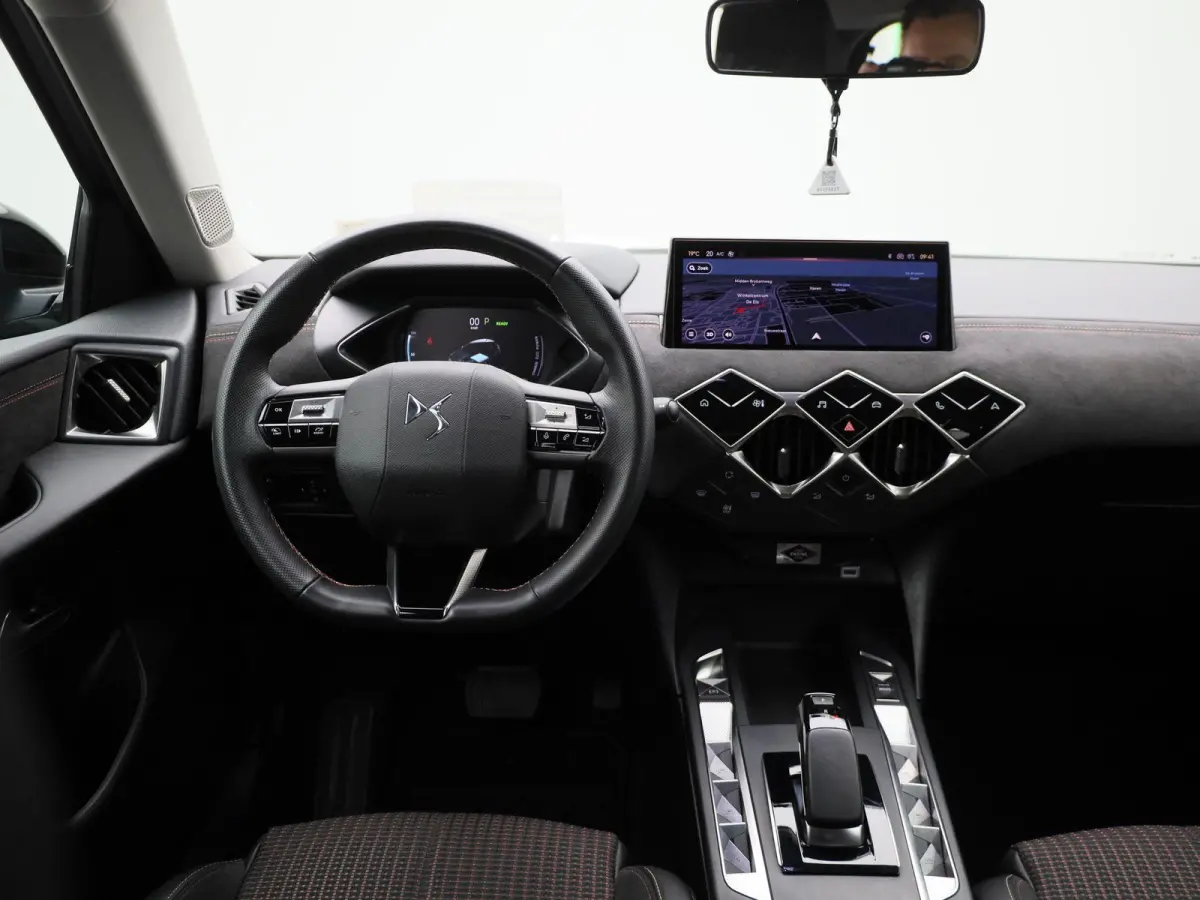 PERFORMANCE Line + | Head-up Display | Achteruitrijcamera | Cruise Control | Keyless | Apple Carplay/Android Auto |
