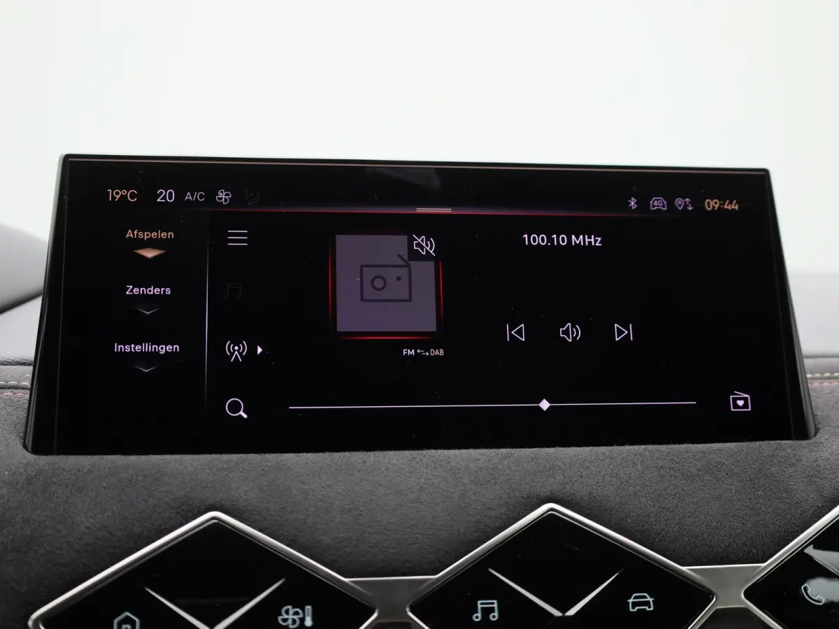 PERFORMANCE Line + | Head-up Display | Achteruitrijcamera | Cruise Control | Keyless | Apple Carplay/Android Auto |
