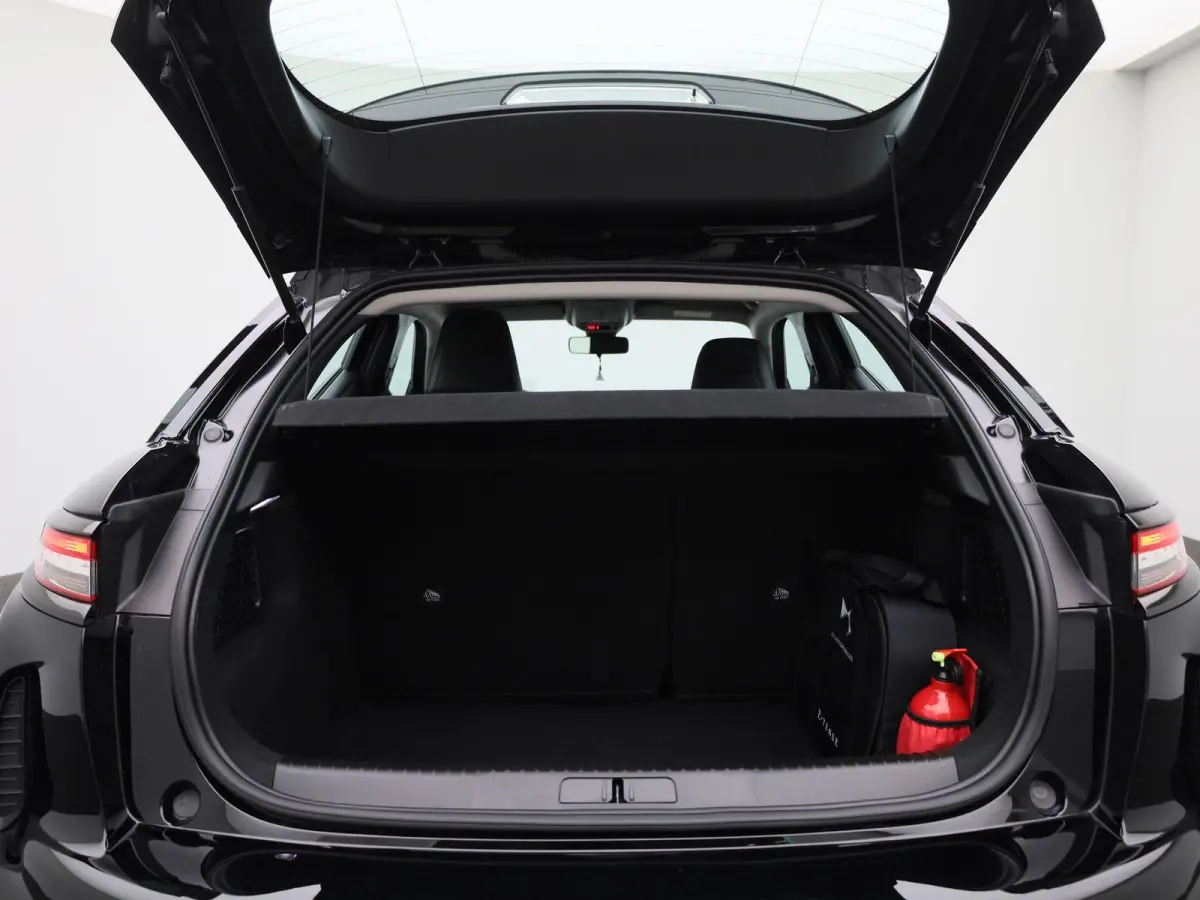 PERFORMANCE Line + | Head-up Display | Achteruitrijcamera | Cruise Control | Keyless | Apple Carplay/Android Auto |