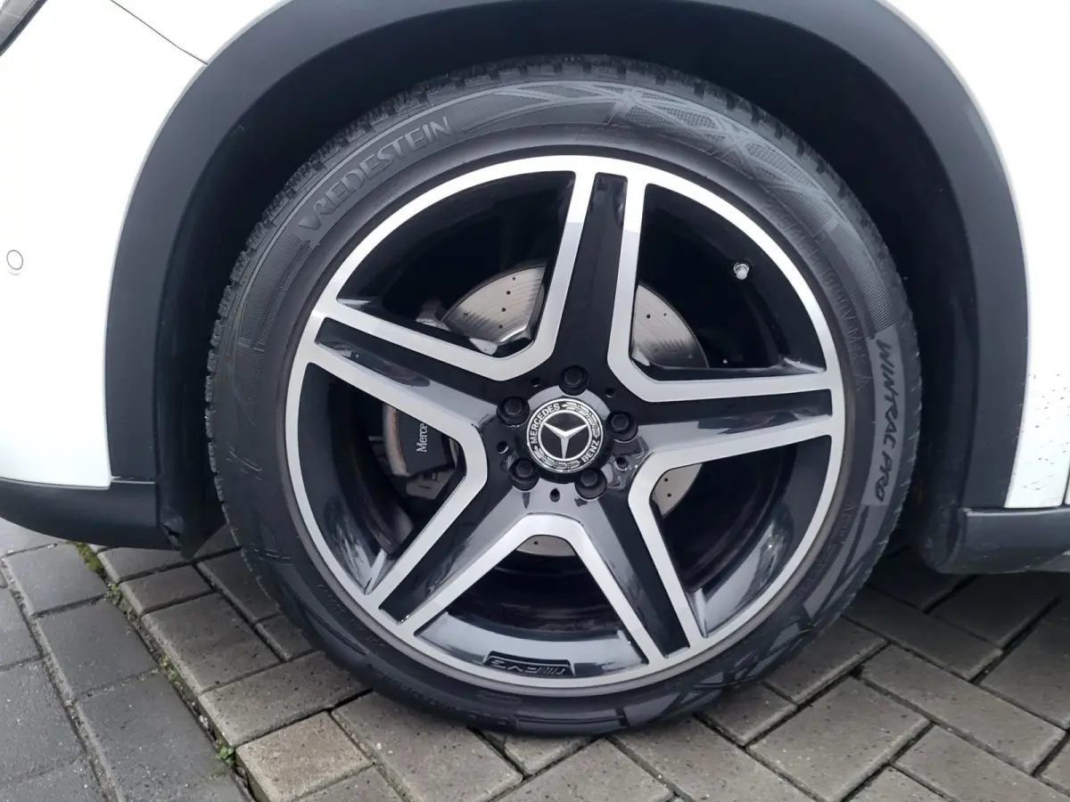 220 4MATIC|BENZINE!| UNIEK |Met panoramadak, elektrische achterklep, cruise, camera en dodehoeksensoren!