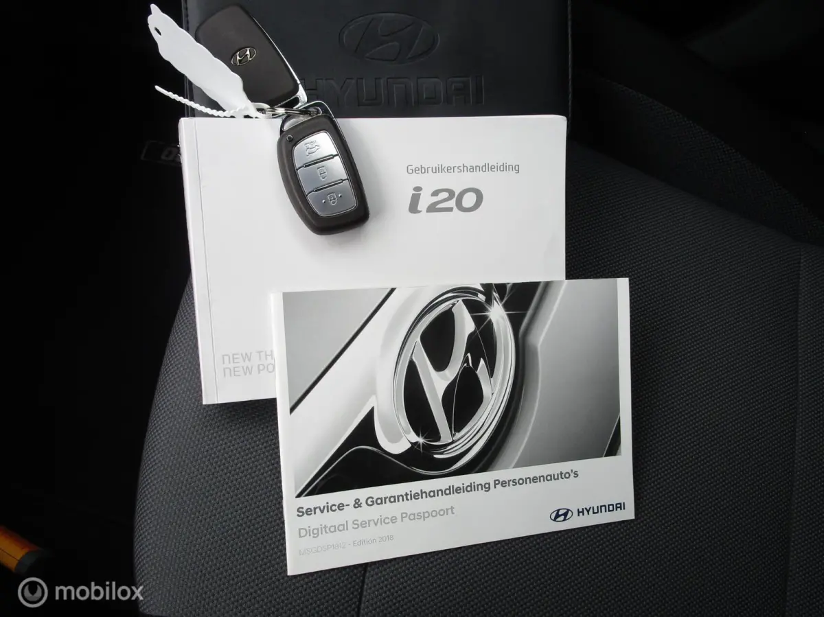 1.0 T-GDI Premium AUTOMAAT - ALS NIEUW !!!