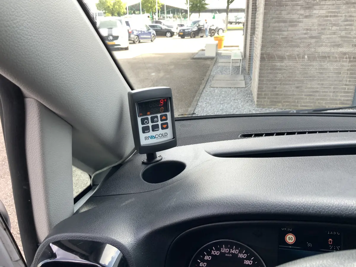 114 CDI L2 Pro Vries/Koelauto Werkt 100% Min 15 gr Onder Nul .Navi Airco Cruise ,3 Zits Camera Euro 6