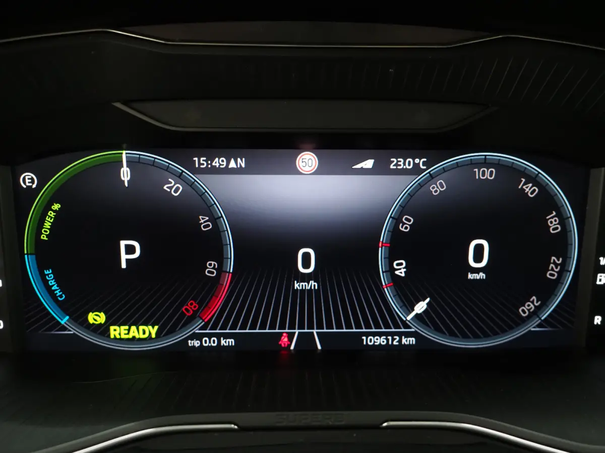 1.4 TSI iV Laurin & Klement | Leder | Trekhaak | Canton | Adaptive Cruise | Keyless | Sfeerlicht | Memory | Carplay
