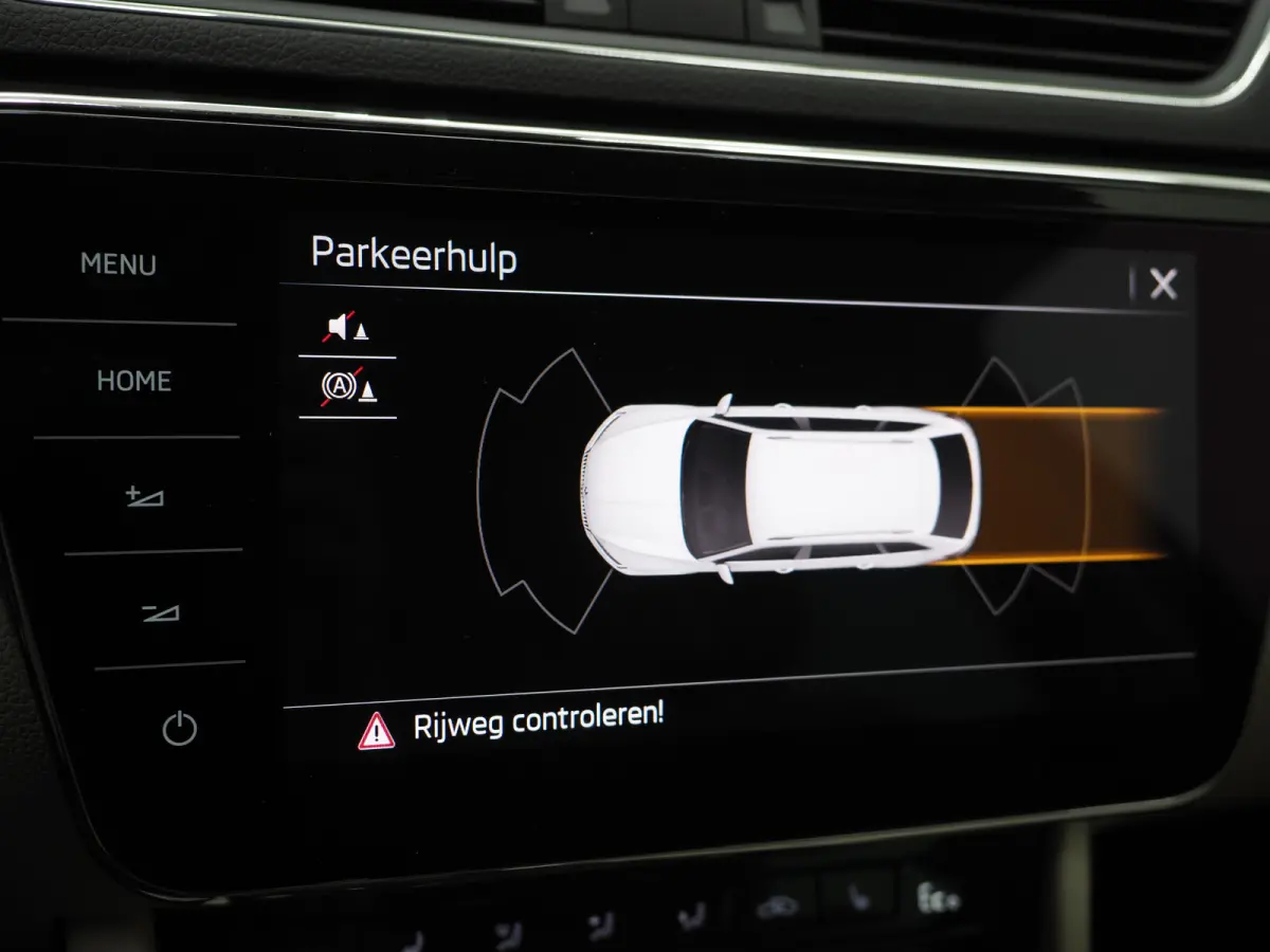 1.4 TSI iV Laurin & Klement | Leder | Trekhaak | Canton | Adaptive Cruise | Keyless | Sfeerlicht | Memory | Carplay