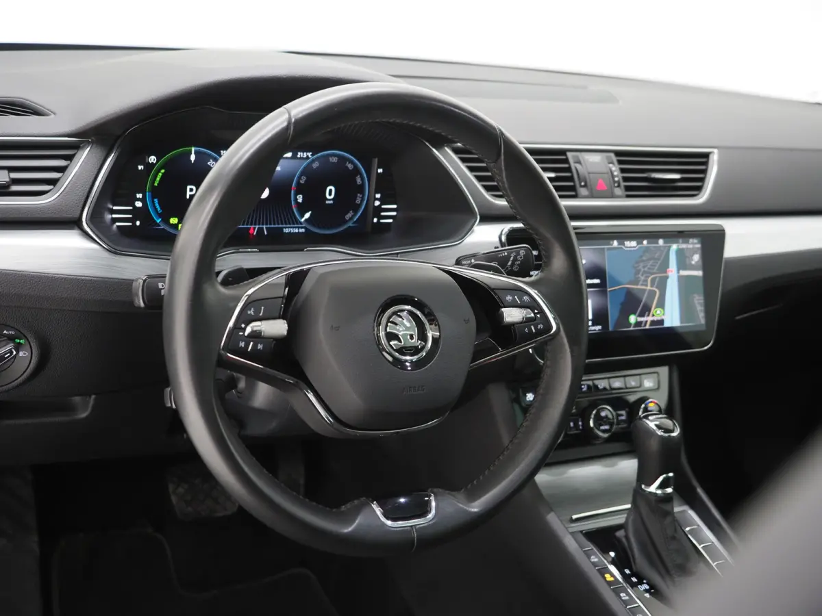 1.4 TSI iV 218PK | Panoramadak | Virtual | Adaptive Cruise | Stoelverwarming | DAB | PDC | Carplay