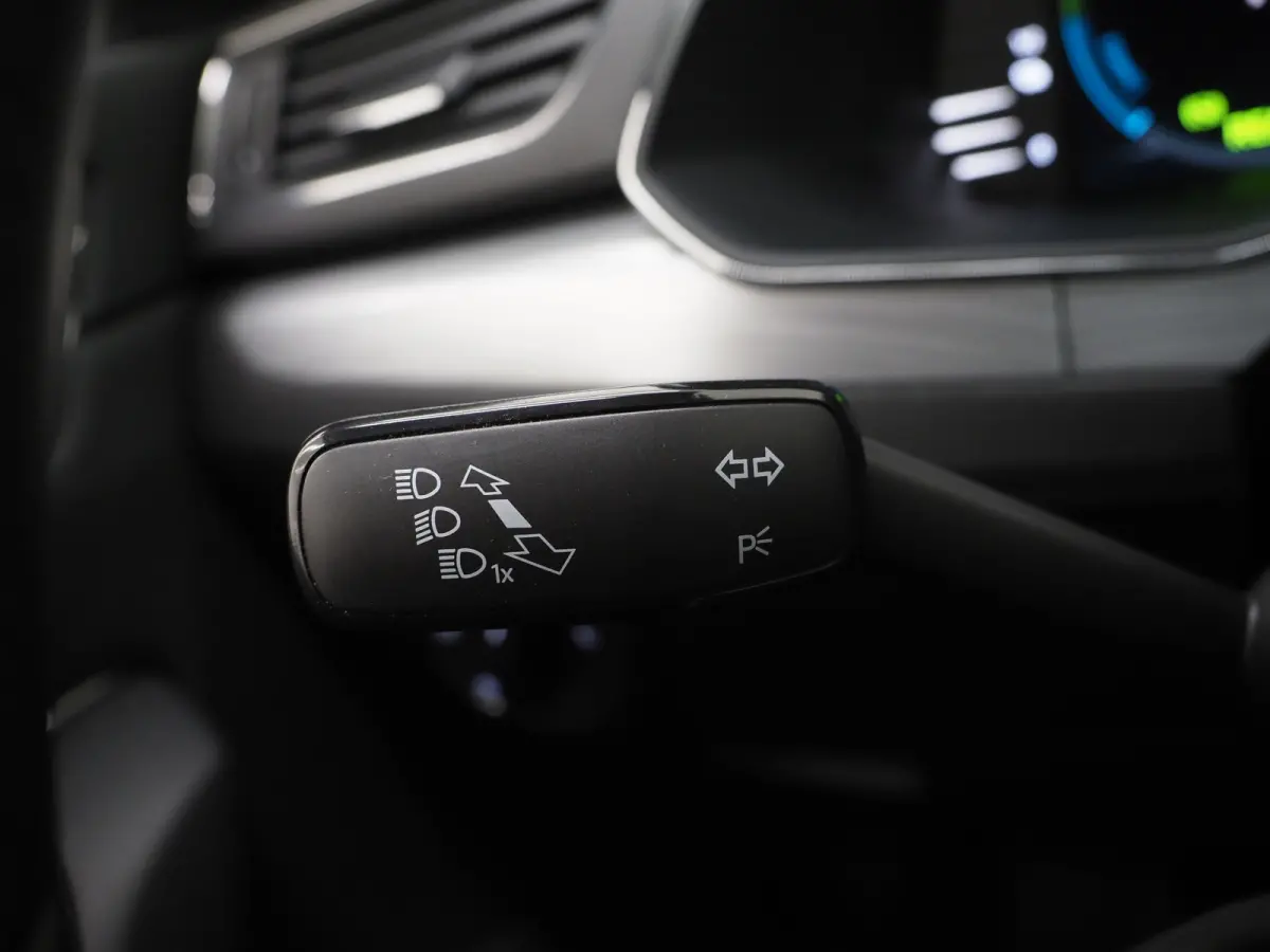 1.4 TSI iV 218PK | Panoramadak | Virtual | Adaptive Cruise | Stoelverwarming | DAB | PDC | Carplay