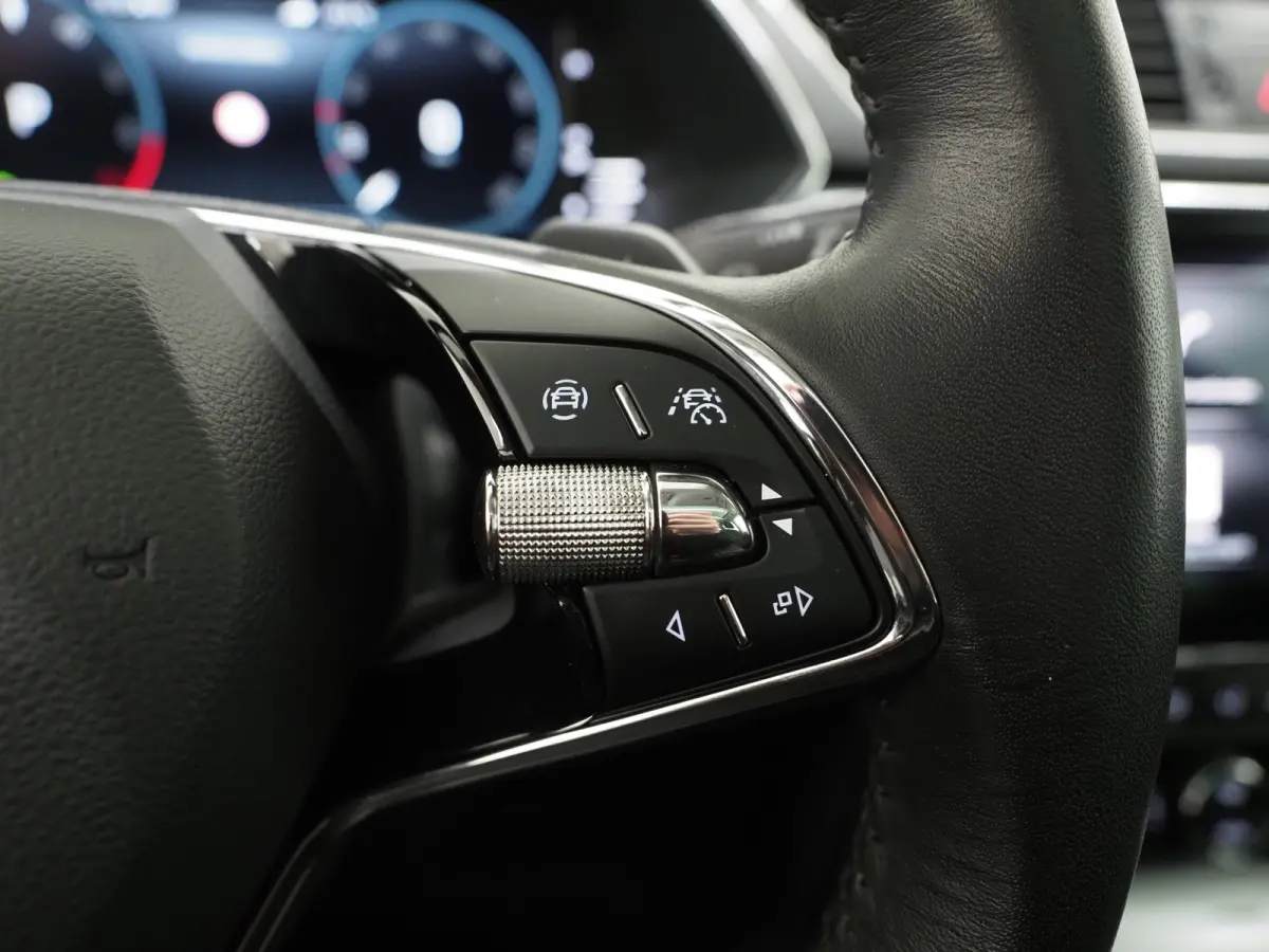 1.4 TSI iV 218PK | Panoramadak | Virtual | Adaptive Cruise | Stoelverwarming | DAB | PDC | Carplay