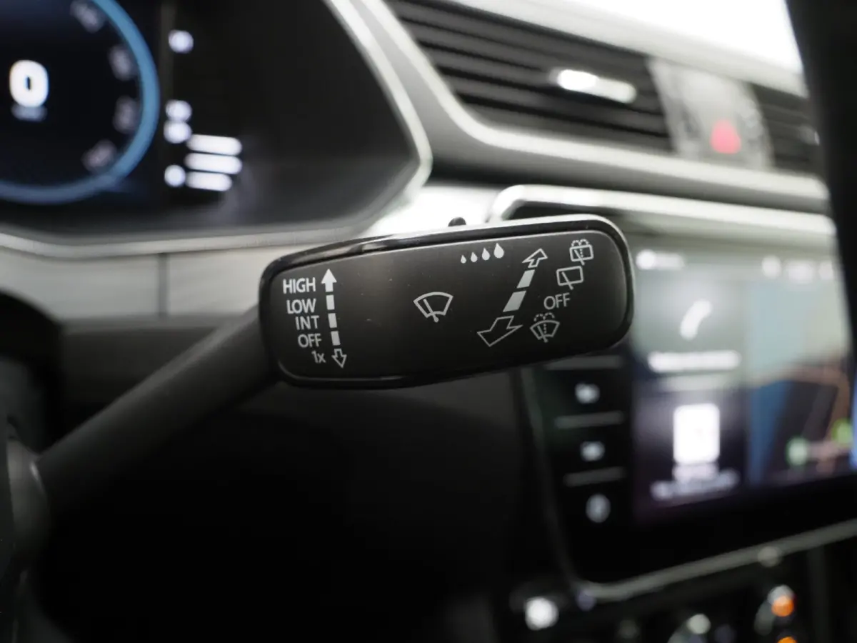 1.4 TSI iV 218PK | Panoramadak | Virtual | Adaptive Cruise | Stoelverwarming | DAB | PDC | Carplay