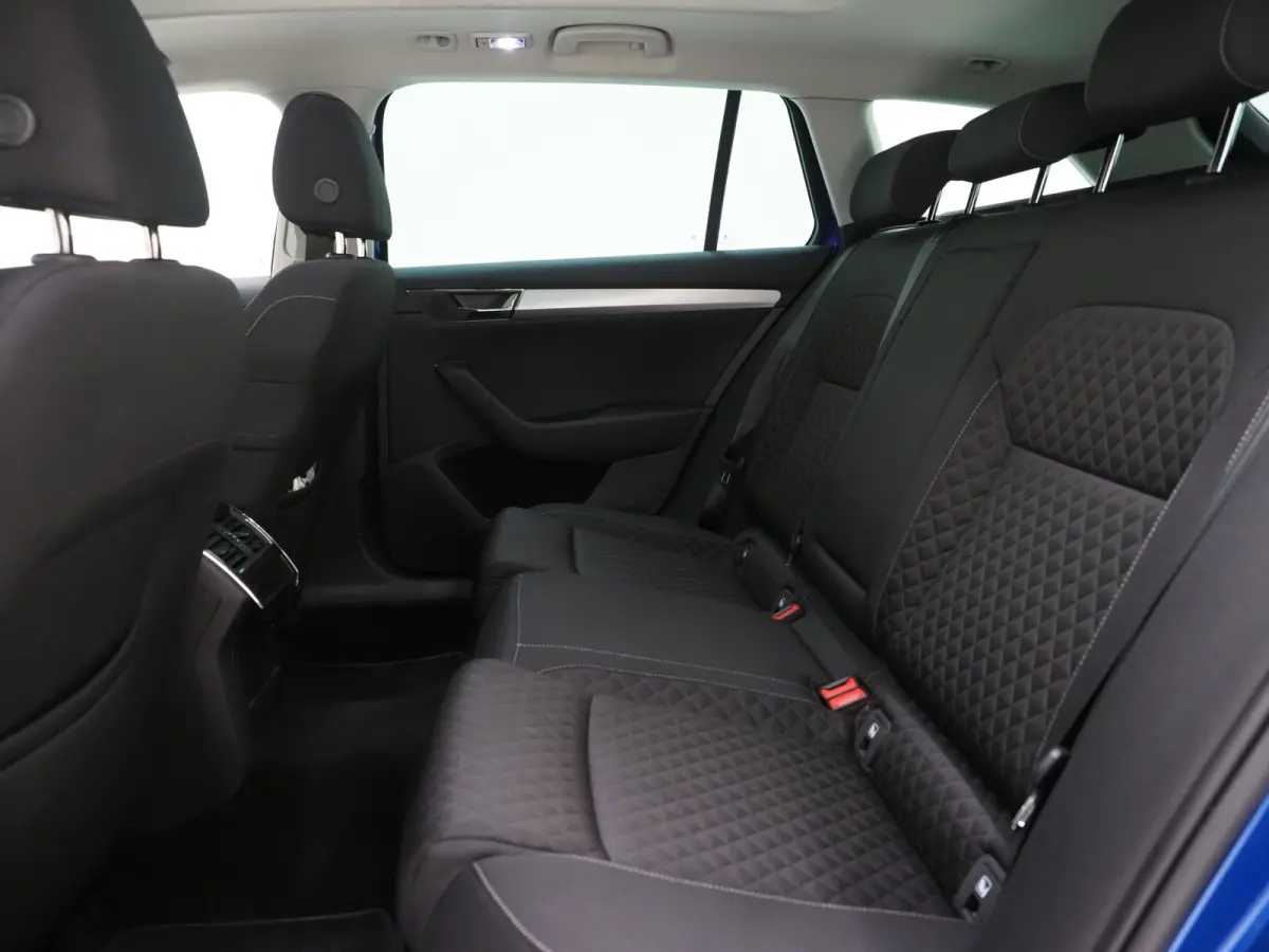 1.4 TSI iV 218PK | Panoramadak | Virtual | Adaptive Cruise | Stoelverwarming | DAB | PDC | Carplay