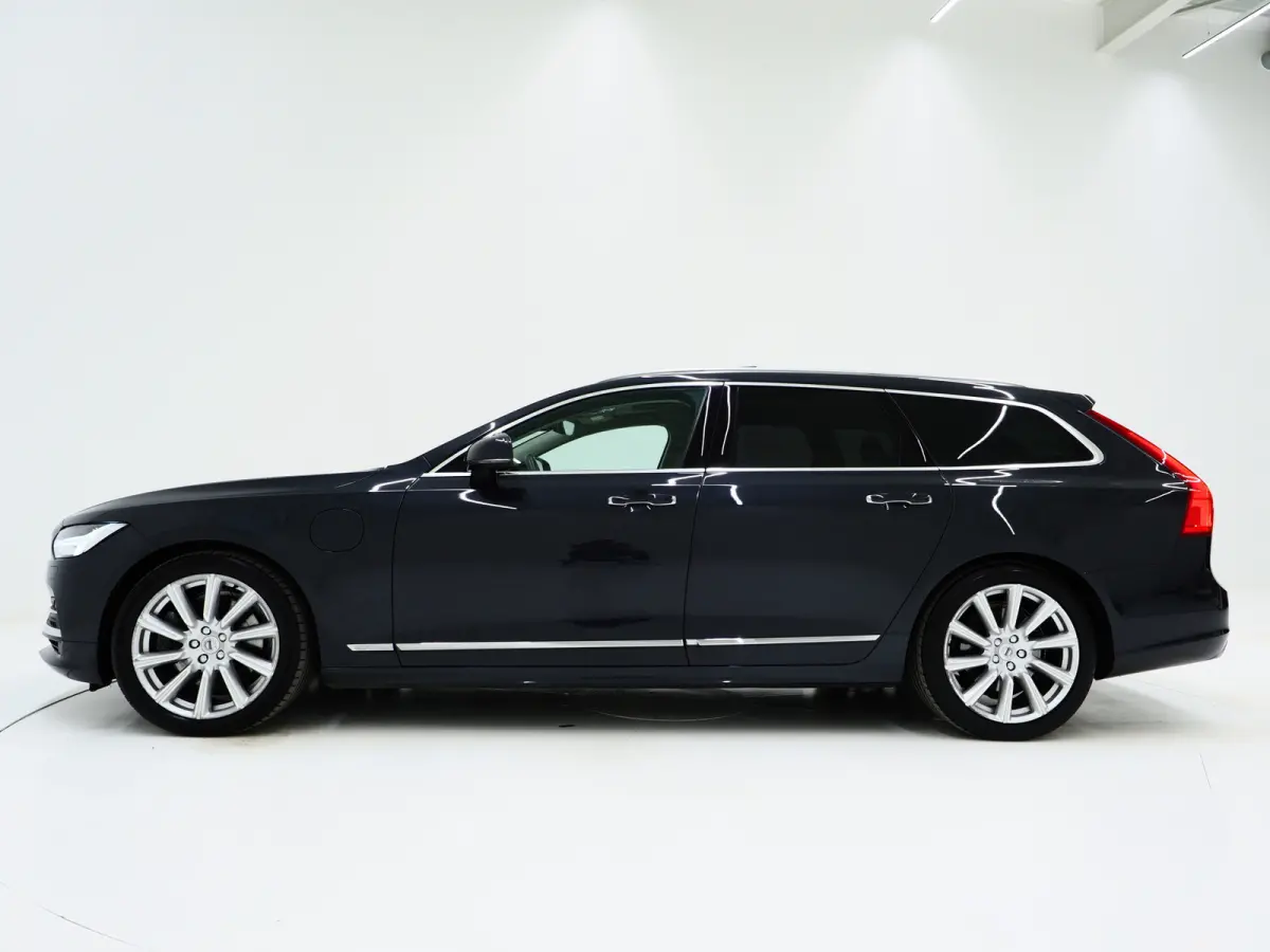 2.0 T8 AWD Inscription | Panoramadak | Massage | Pilot Assist | HUD | Leder | Keyless | 360 | BLIS | Carplay