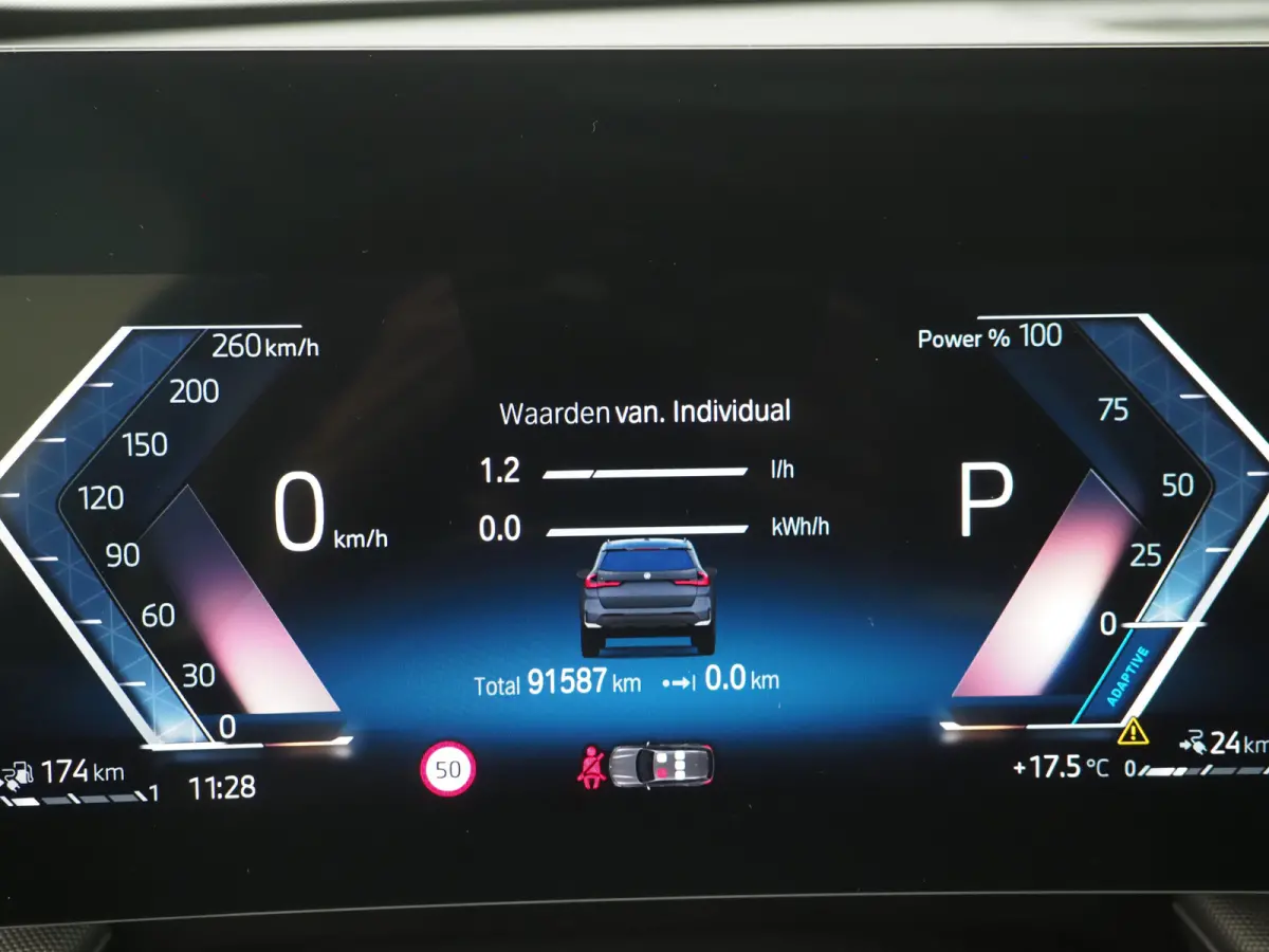 xDrive25e Individual | Panoramadak | Leder | Camera | Keyless | Cruise | Virtual | DAB | Carplay