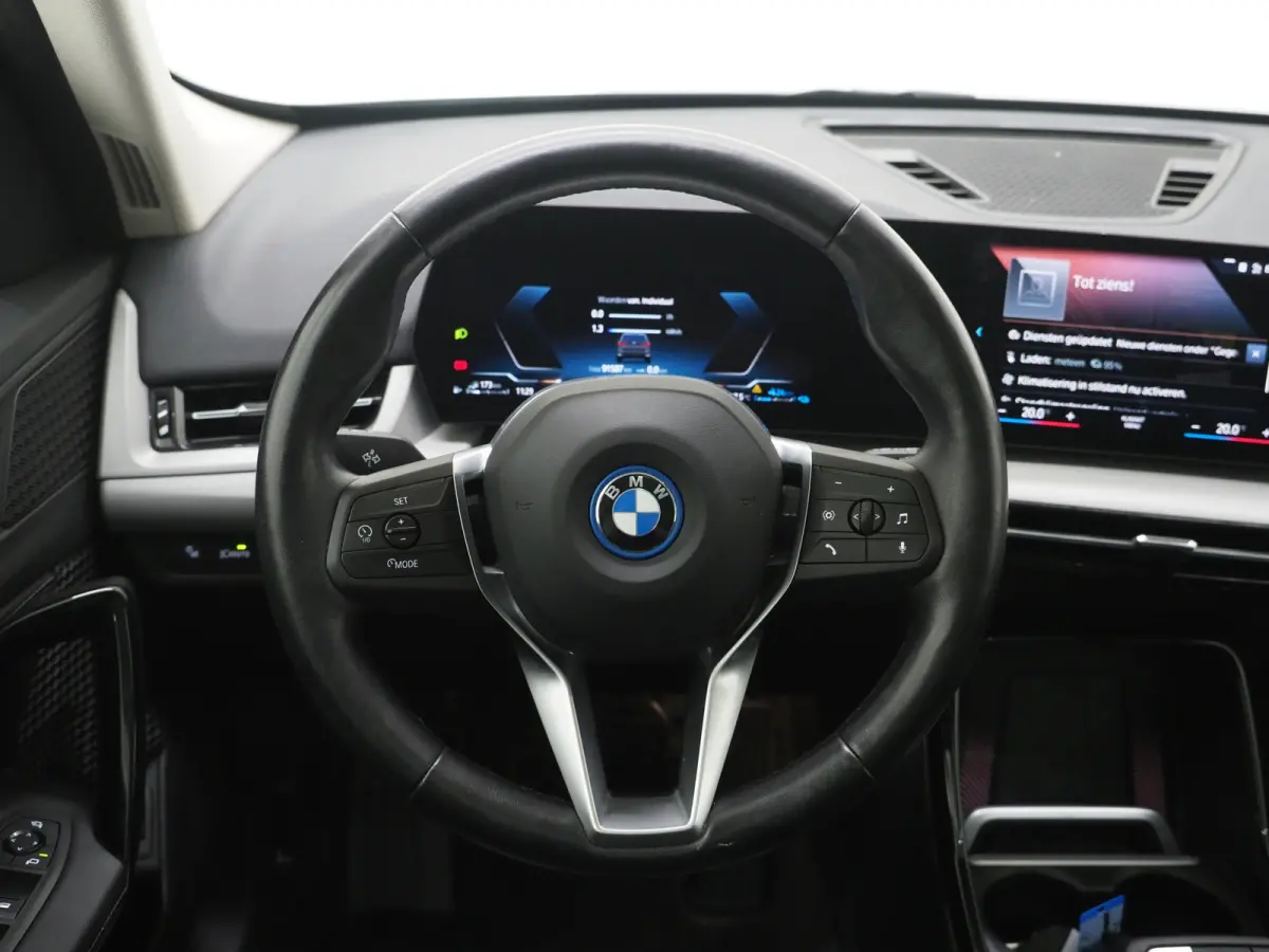 xDrive25e Individual | Panoramadak | Leder | Camera | Keyless | Cruise | Virtual | DAB | Carplay