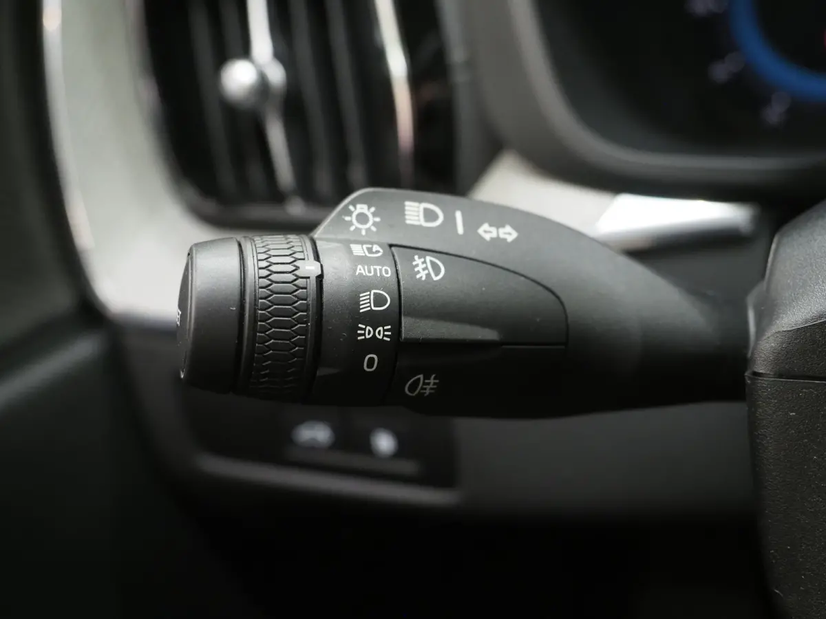 2.0 T6 Plug-in hybrid AWD Ultimate Long Range | Panoramadak | Luchtvering | Tailored Wool Blend | Trekhaak | HUD | Harman/Kardon