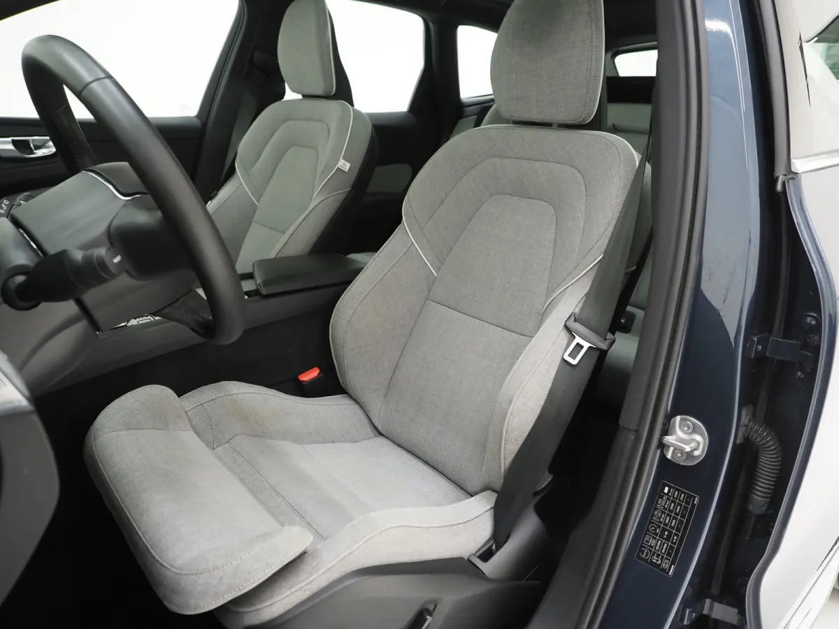 2.0 T6 Plug-in hybrid AWD Ultimate Long Range | Panoramadak | Luchtvering | Tailored Wool Blend | Trekhaak | HUD | Harman/Kardon