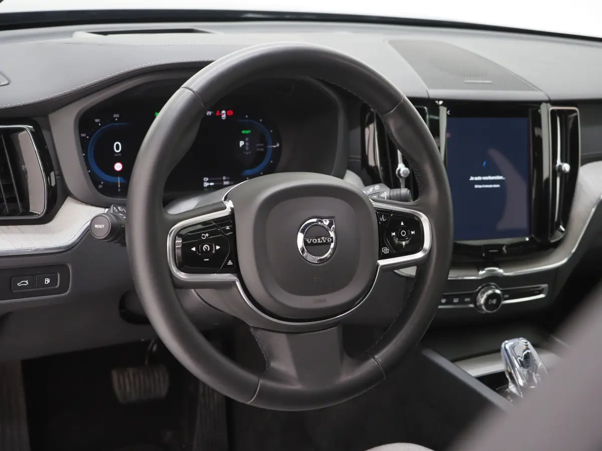 2.0 T6 Plug-in hybrid AWD Ultimate Long Range | Panoramadak | Luchtvering | Tailored Wool Blend | Trekhaak | HUD | Harman/Kardon