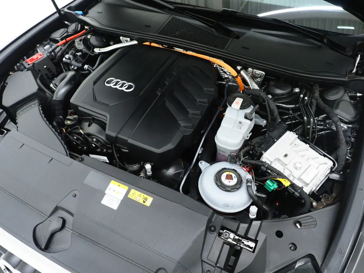 50 TFSI e quattro | Honeycomb Leder | Memory | Stoelverwarming | Cruise | DAB | Carplay