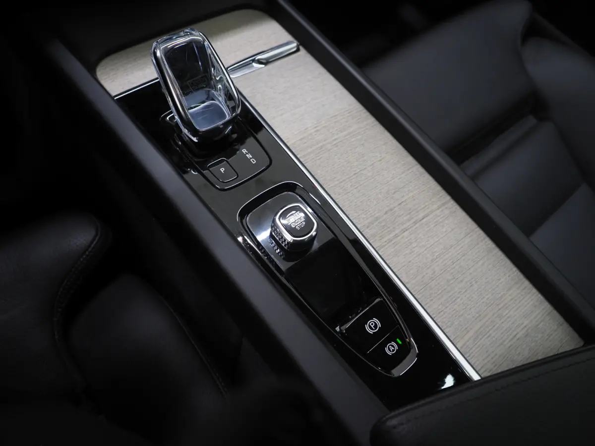 2.0 T6 Plug-in hybrid AWD Inscription Long Range | Panoramadak | Leder | Keyless | Camera | Memory | Cruise | Carplay
