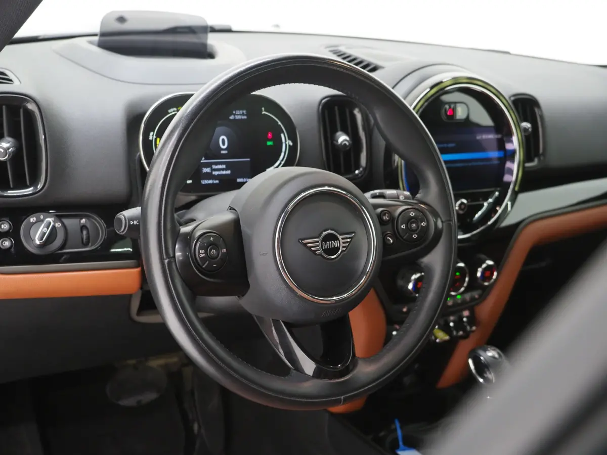 Mini 1.5 Cooper ALL4 Facelift | Panoramadak | Leder | Harman/Kardon | HUD | Keyless | Memory | Camera | Carplay