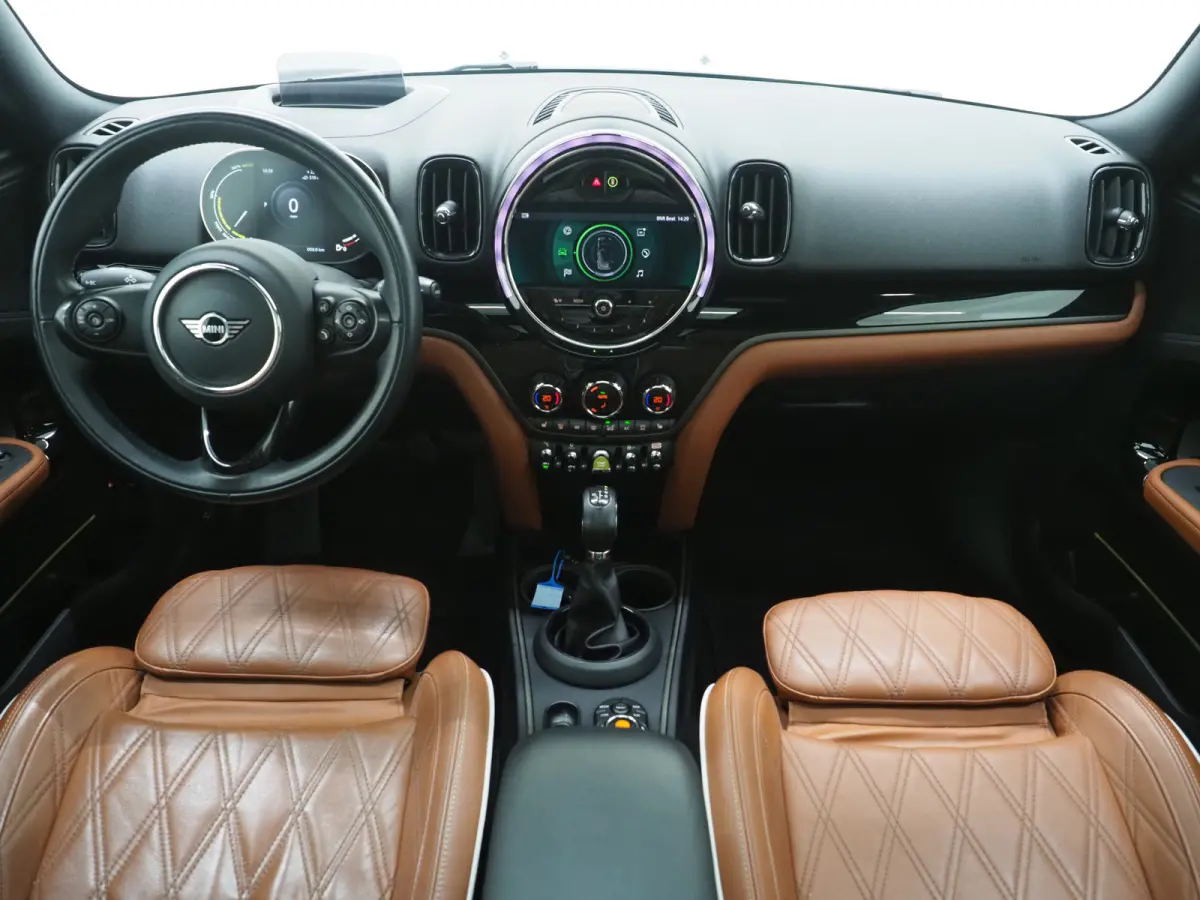 Mini 1.5 Cooper ALL4 Facelift | Panoramadak | Leder | Harman/Kardon | HUD | Keyless | Memory | Camera | Carplay