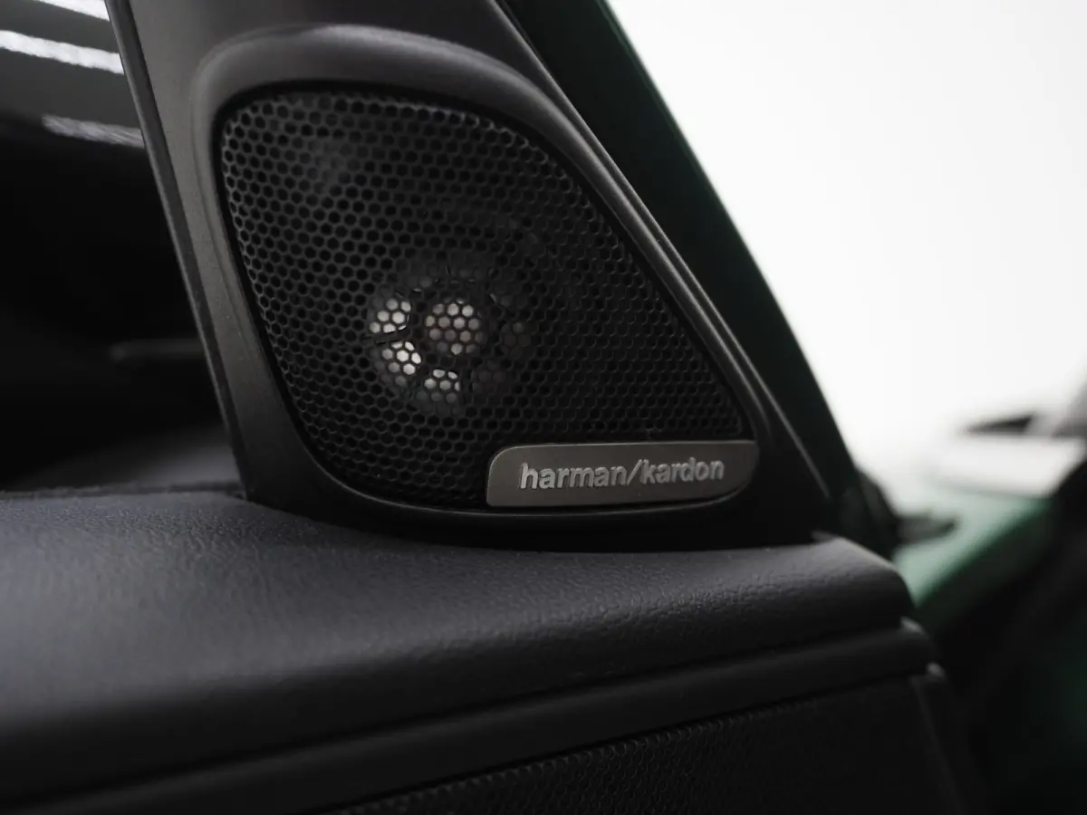 Mini 1.5 Cooper ALL4 Facelift | Panoramadak | Leder | Harman/Kardon | HUD | Keyless | Memory | Camera | Carplay