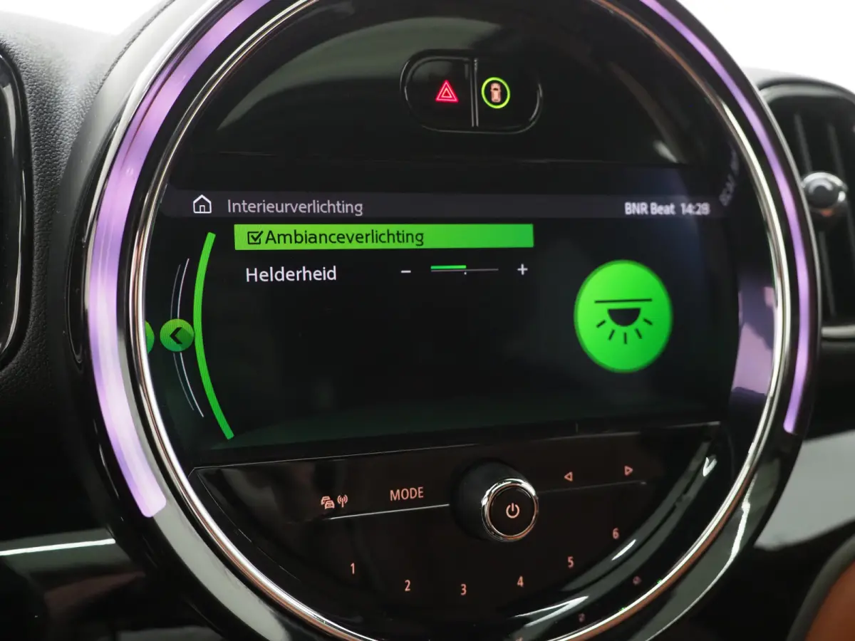 Mini 1.5 Cooper ALL4 Facelift | Panoramadak | Leder | Harman/Kardon | HUD | Keyless | Memory | Camera | Carplay