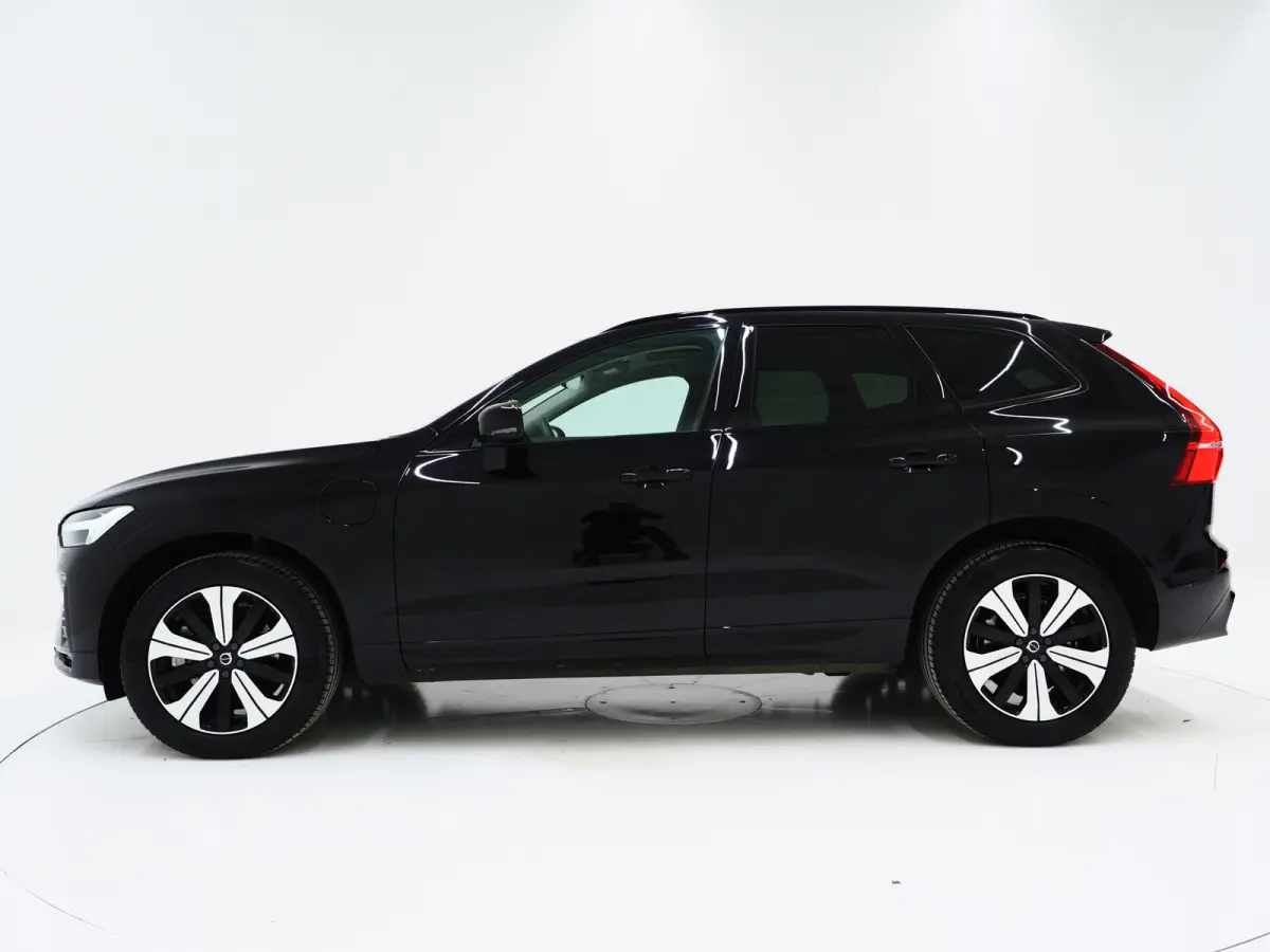 2.0 T6 Plug-in Hybrid AWD Plus Dark Long Range | Panoramadak | Leder | Camera | Keyless | Memory | Virtual | DAB | Carplay